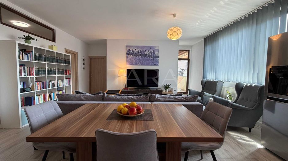 Apartament modern, spațios cu 3 camere, 2 locuri de parcare. - Poză 3