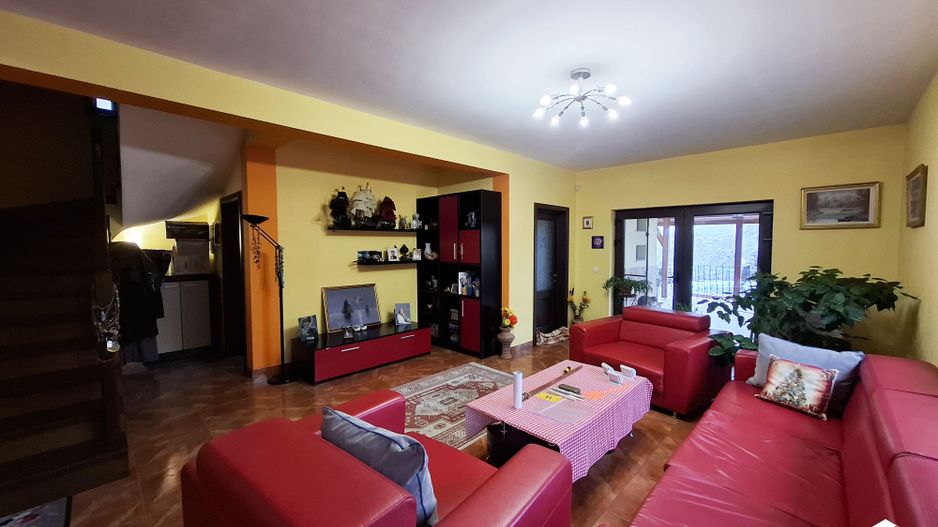 Vila cu 4 camere, Gageni - Poză 6