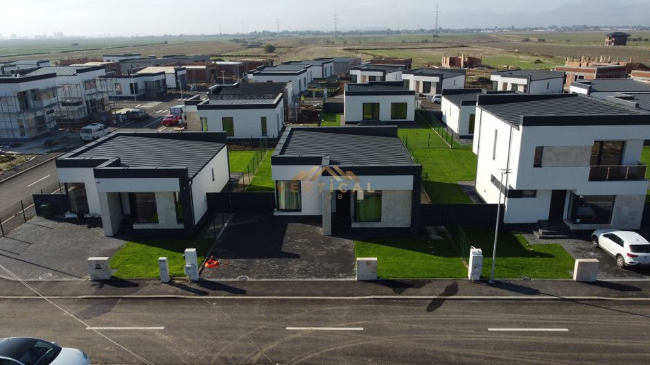 Casa cu 4 camere,ultimele 2 case din faza 1, Berceni - Poză 1