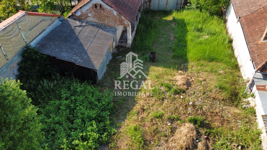 Casă de vânzare cu teren generos – 2.500 mp - Poză 7