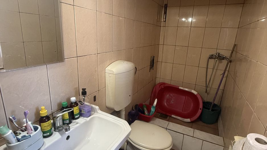 Apartament 2 cam in Vila etaj 1 + pod + curte 34 mp Campina - Poză 9