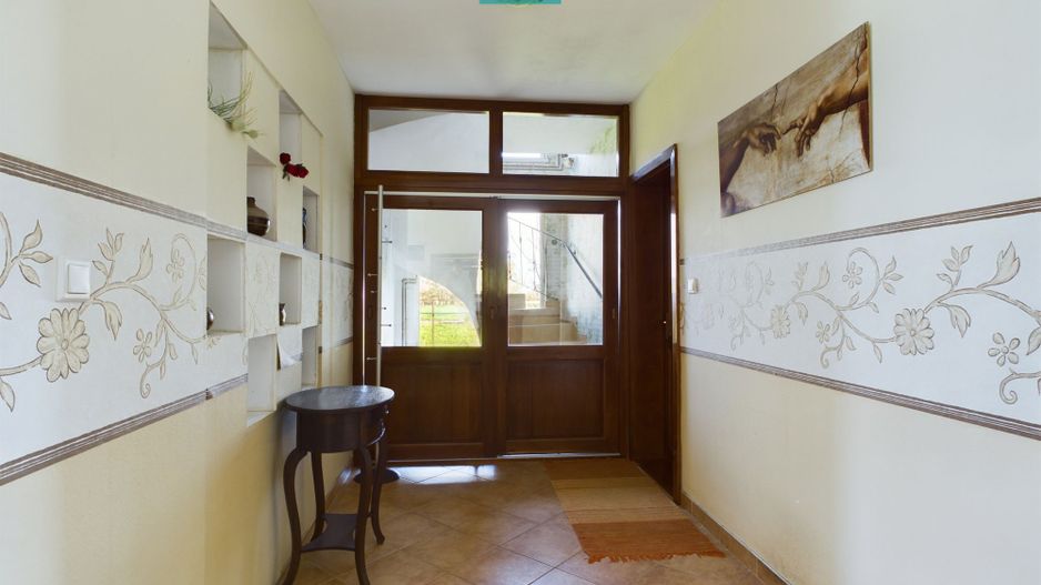 Casă cu etaj la cheie în Semlac - Poză 6