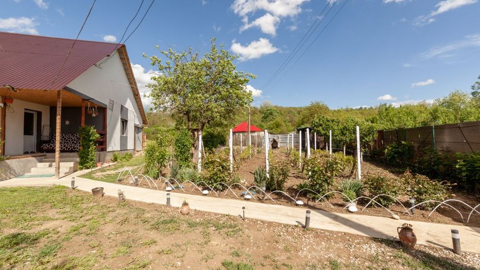 Casă renovată 2022, 3 camere, 1034 mp teren, încălzire în pardoseală - Poză 19