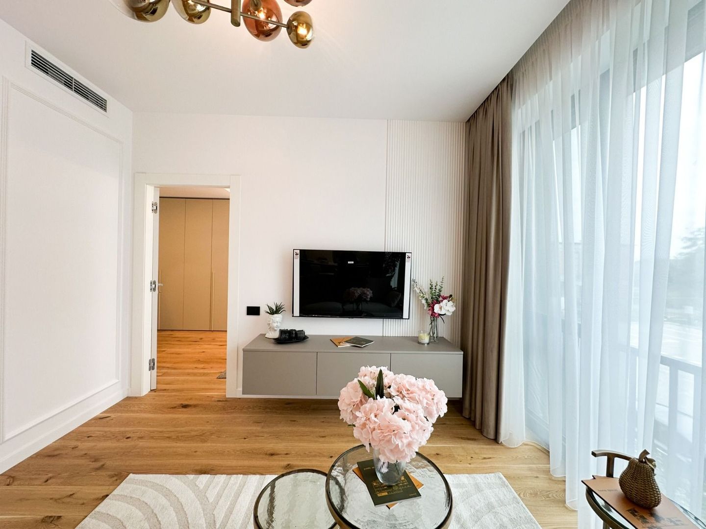 Apartament de 3 camere in Amber Forest - Poză 7