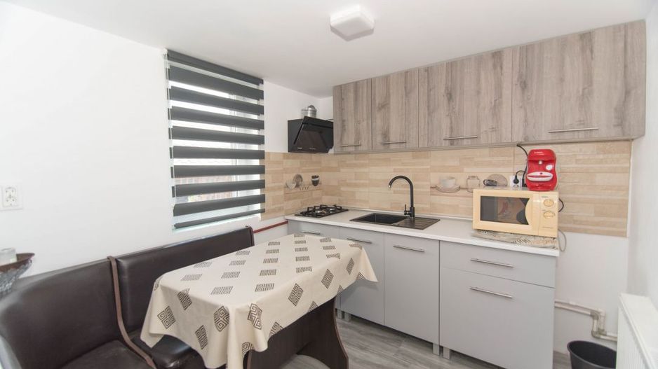 Casa gata de mutat+teren 1000 mp in zona de deal, jud. Arges - Poză 7