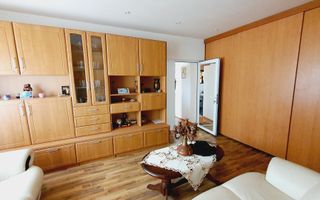 Apartament cu 3 camere de vanzare, etaj 1, Cetate - Poză 6