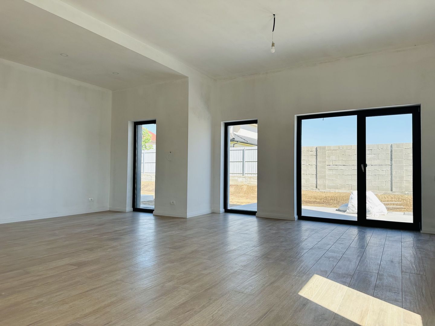 Oferta vanduta Duplex de vanzare la liziera padurii - 130 mp, 4 bai&4 dormitoare - Poză 13