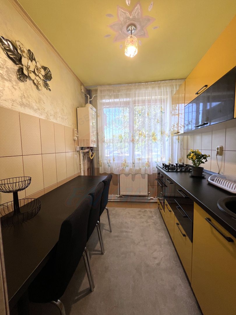 🏠 Apartament luminos cu 2 camere, parter, Micro 17, Galați - Poză 8