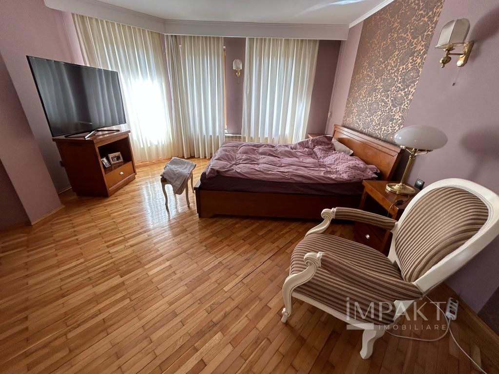 Vila individuala de lux de inchiriat, in cartier Gruia aproape de Cetatuie! - Poză 6
