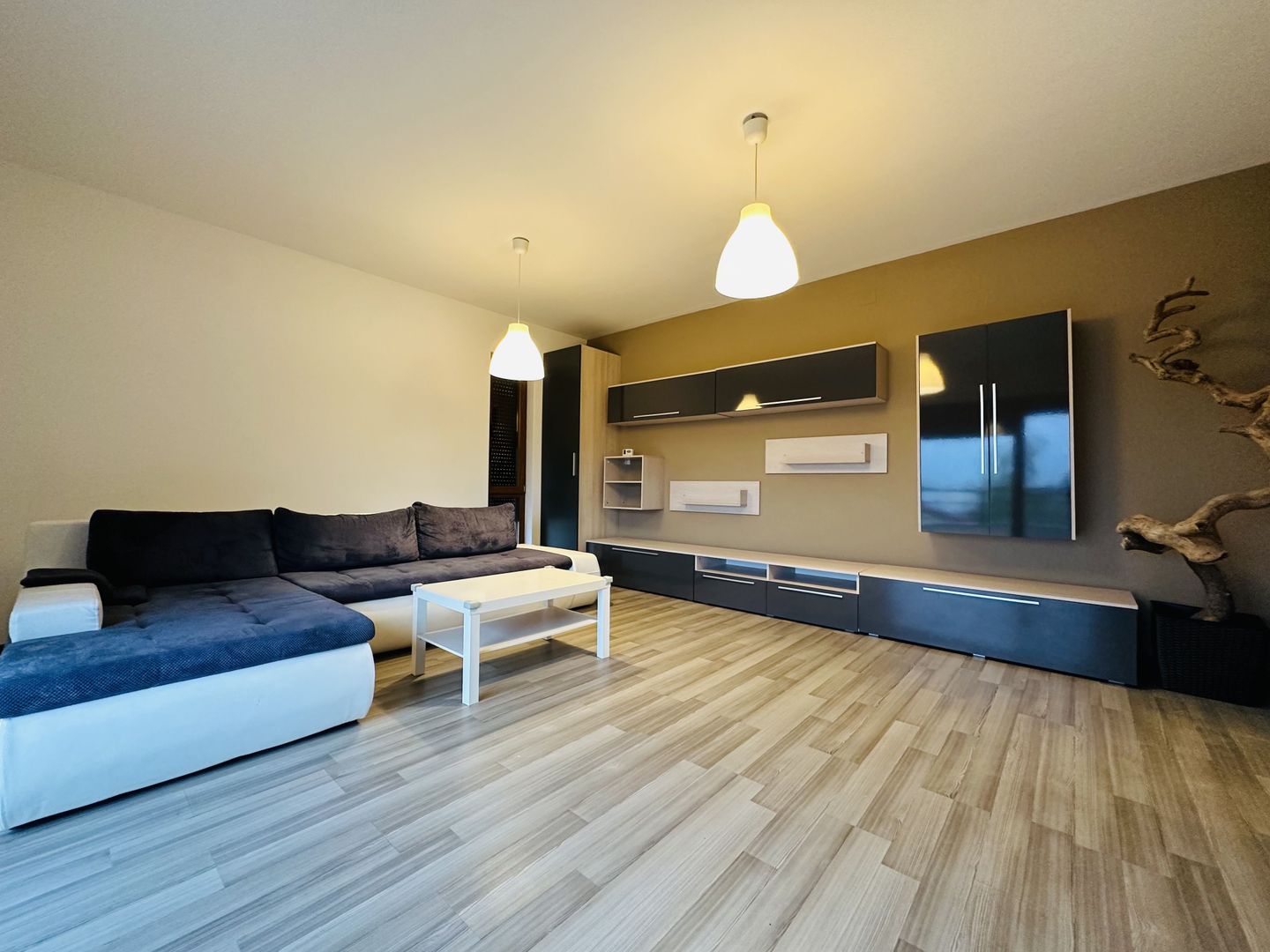 Apartament 3 camere, dispus 2 niveluri - 143 mp | Parcare privata - Poză 4