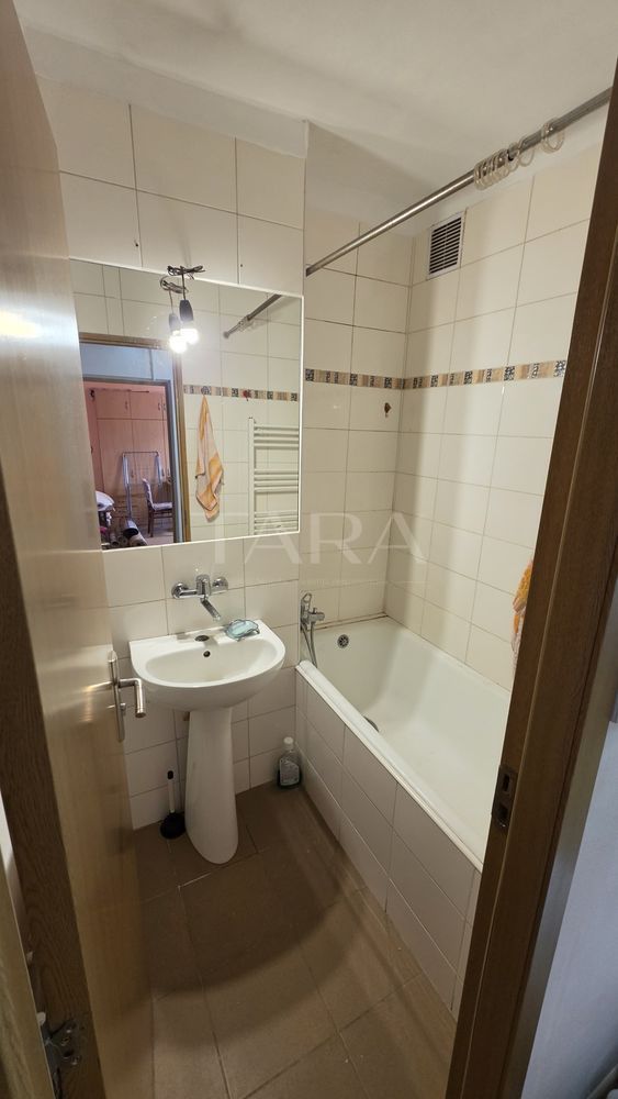 Garsonieră luminoasă, etaj 6, balcon, Mănăștur. - Poză 4