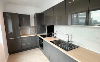 Apartament cu 3 camere de închiriat - Poză 2