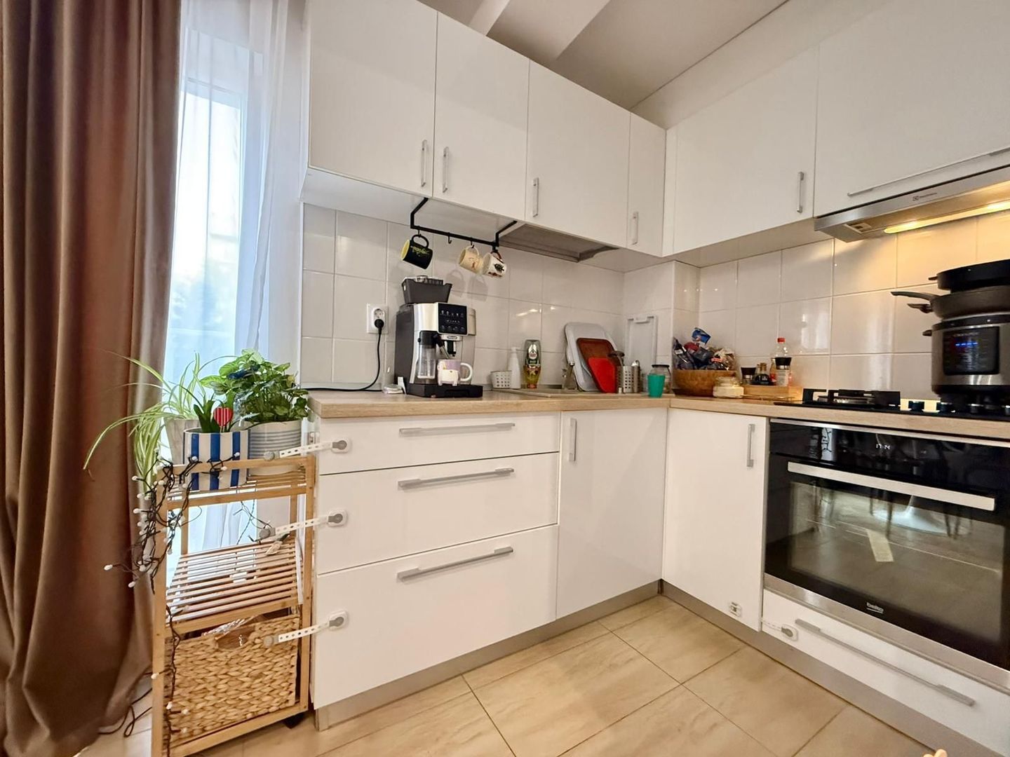 COSMOPOLIS - Apartament cu 3 camere, mobilat si utilat. - Poză 4