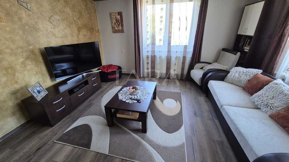 Casă cu grădină generoasă, perfectă pentru familie - Luna de Sus. - Poză 3