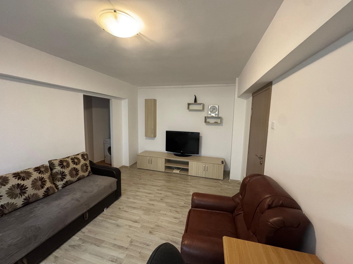 Apartament 2 camere modern, lângă metrou Titan, mobilat și utilat - Poză 3
