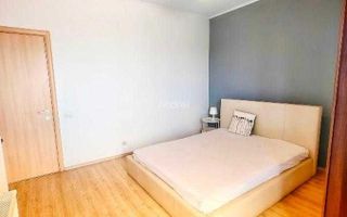 Apartament cu terasa spatioasa si vedere catre spatii verzi - Poză 4