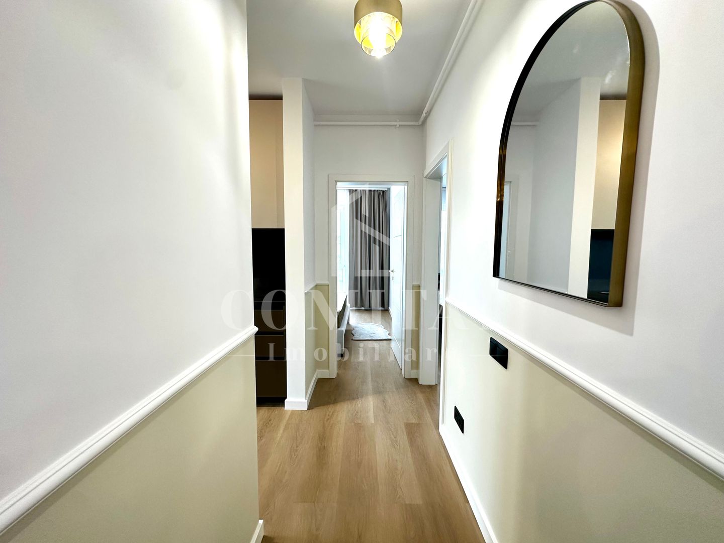 Apartament ultrafinisat | Etaj intermediar | Zona Str Tineretului - Poză 19