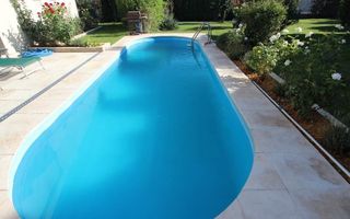 Vilă cu 4 camere de închiriat în zona Braytim cu piscina - Poză 3