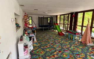 Va propunem in exclusivitate spatiu in zona Centrala - Poză 5