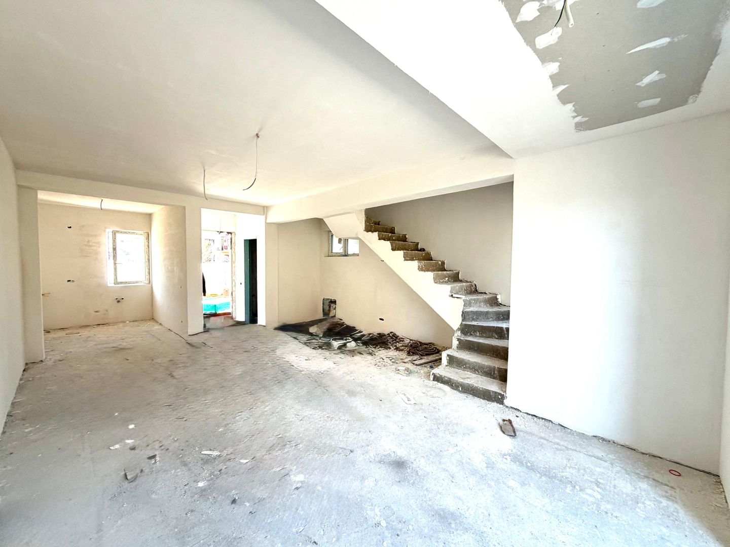 Casa individuala 4 camere -  Proiect arhitectural distinct - Giroc - Poză 1