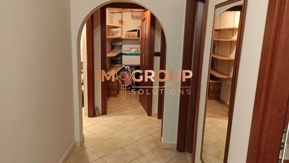 Cug - Selgros- 2 Camere Decomandat - 54Mp - Bloc 1986 - Poză 8