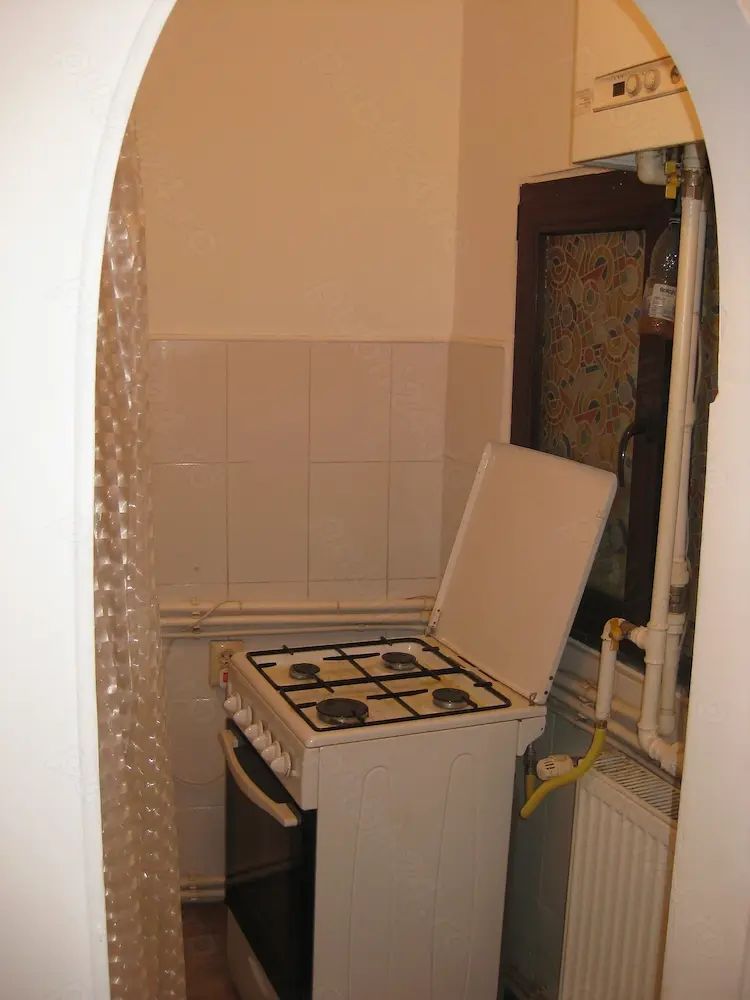 Închiriez garsonieră, Matei Basarab - Unirii, centrală proprie - Poză 2