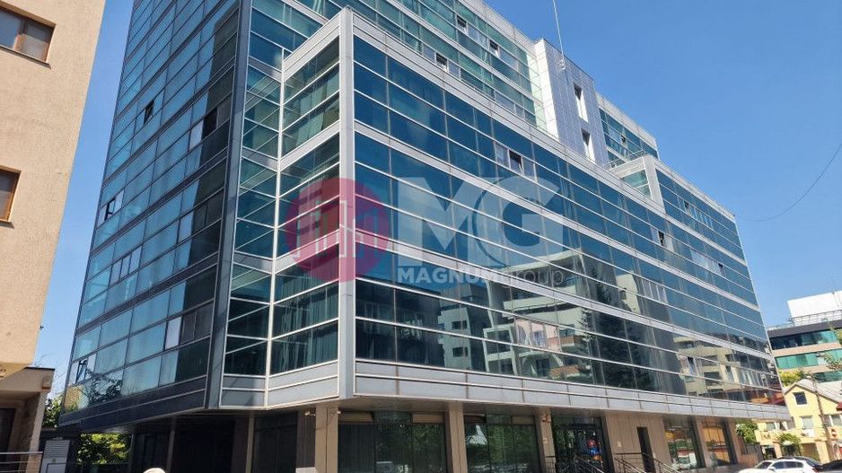 Cladire de birouri partiala de vanzare- 3200 mp - Poză 1