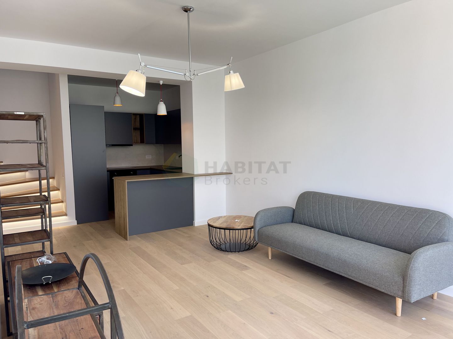 Vila urbane 4 camere | Tunari-Parc - Poză 1
