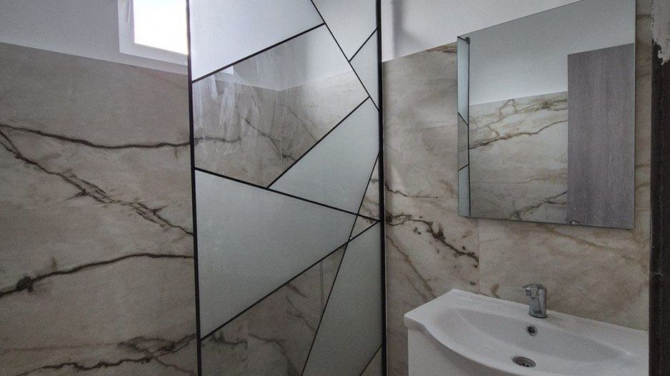 Apartament 4 camere la vanzare - Poză 1