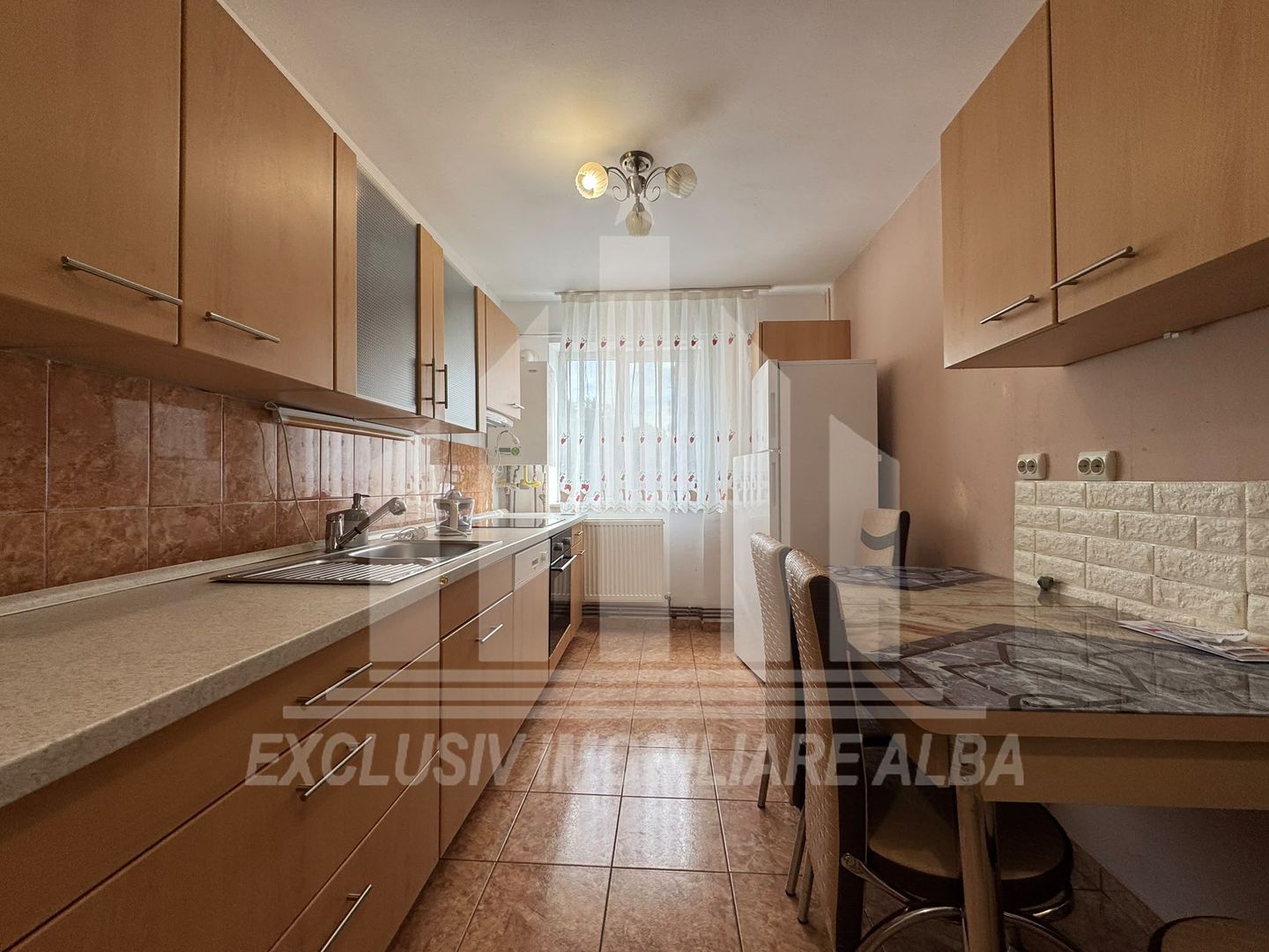 Apartament 2 camere | 56 mp | Etaj 1 | Renovat | Cetate - Closca - Poză 2