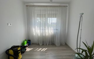 Apartament 3 camere de vânzare | Etaj 4 | Zona Micro 15 - Poză 9