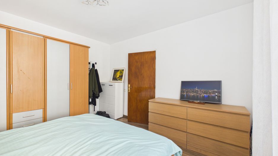 Casa cu 8 camere de vanzare | rezidential si comercial | Nerva Traian - Poză 7