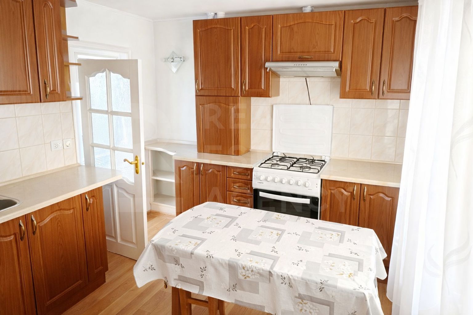 Vânzare casă  3 camere, str. Teiului, satul Elizaveta, Bălți - Poză 6