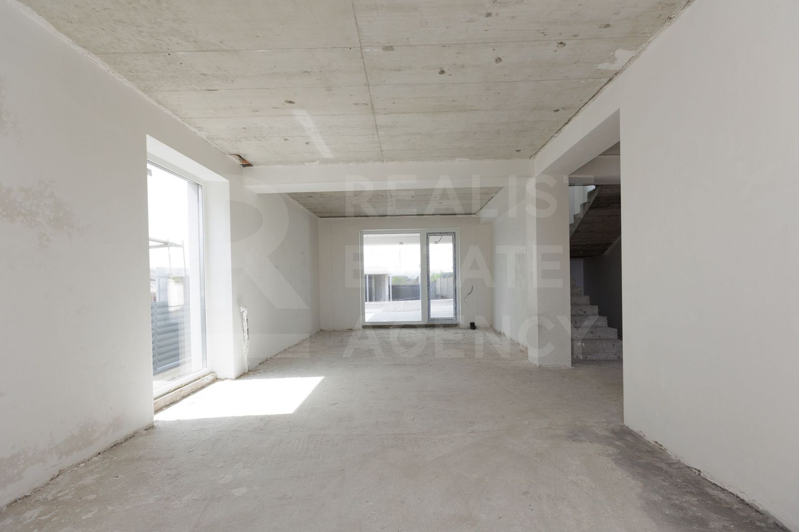 Vânzare, Hi-Tech, 2 nivele, 4 camere, strada  A. Lăpușneanu, Budești - Poză 12
