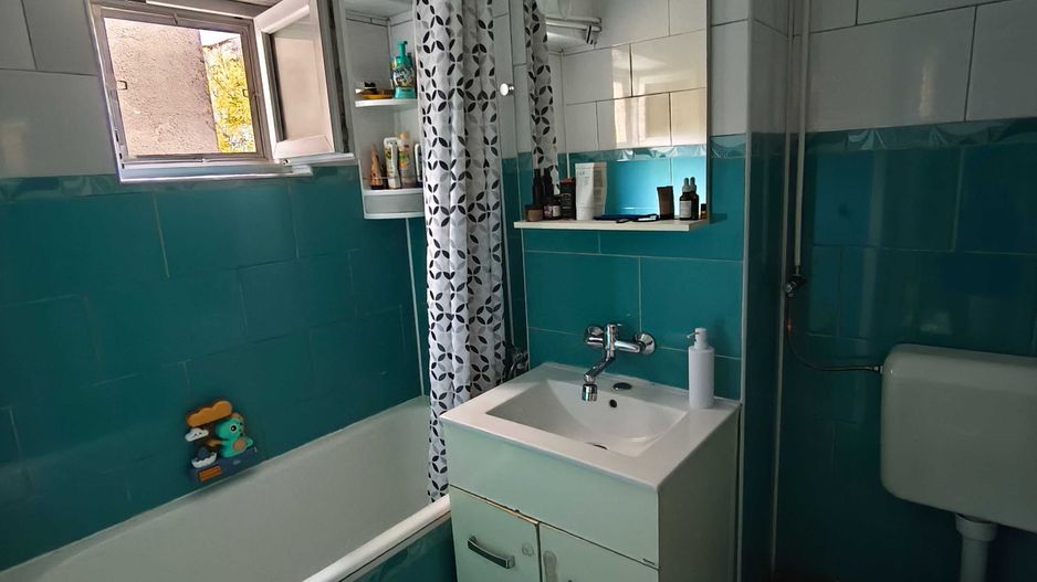 Apartament 3 camere, 2 băi, etaj 2 – Micro 16, cu parcare rezervată - Poză 6