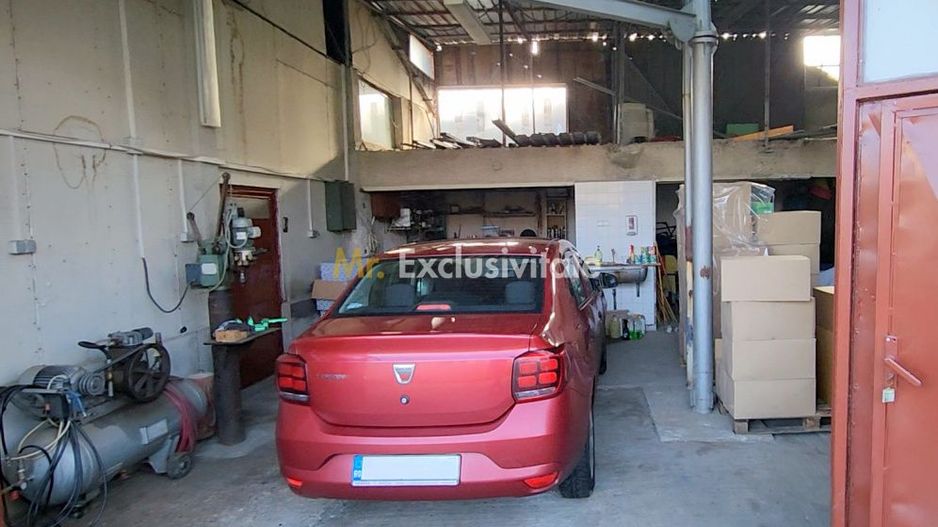 Vila 290mp + 4 spatii comerciale/chiriasi /depozitare, teren 1401 mp, acces DN1 - Poză 21