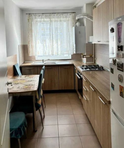 2 camere luminos cu parcare și boxă deal pentru locuire sau investiție - Poză 8