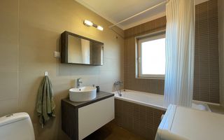 Apartament de închiriat cu 3 camere și parcare exterioară! - Poză 7