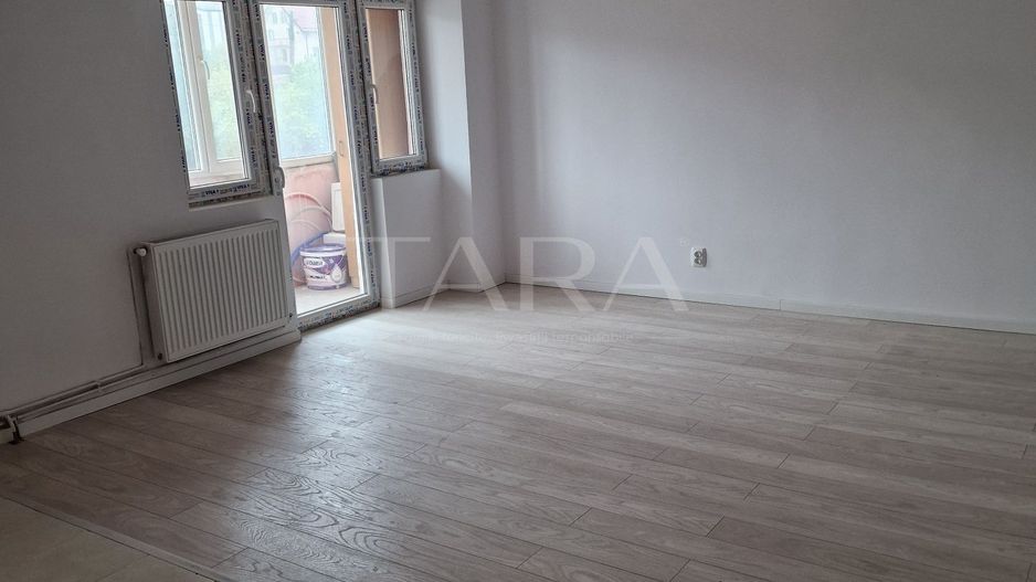 Apartament cu 3 camere și garaj în Baciu, zona Regal. - Poză 3
