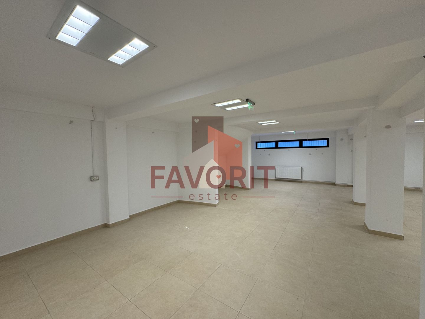 Spatiu de inchiriat aproape de Piata 700 si zona centrala - Poză 2