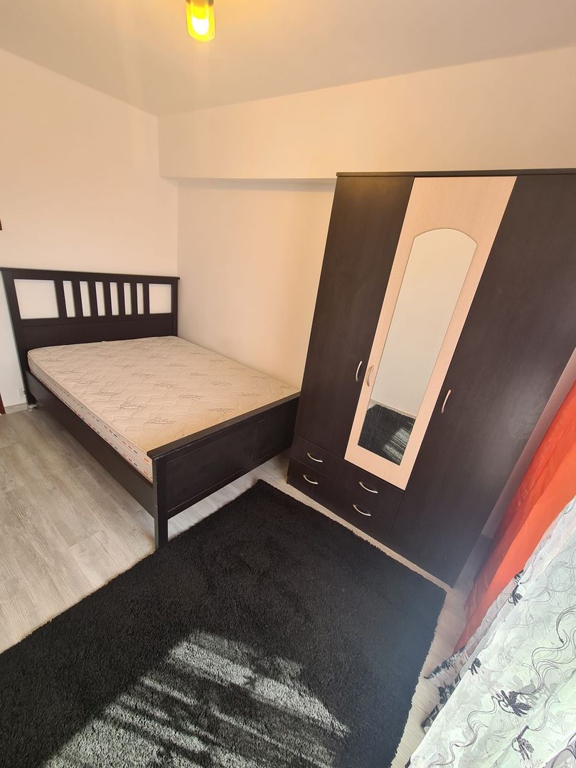 AP. 3 CAMERE - P-TA SUDULUI, BUCATARIE INCHISA, MOBILAT/UTILAT - Poză 3