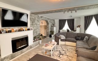 Vilă spațioasă cu 6 camere – Cartierul Viena, Oradea - Poză 4