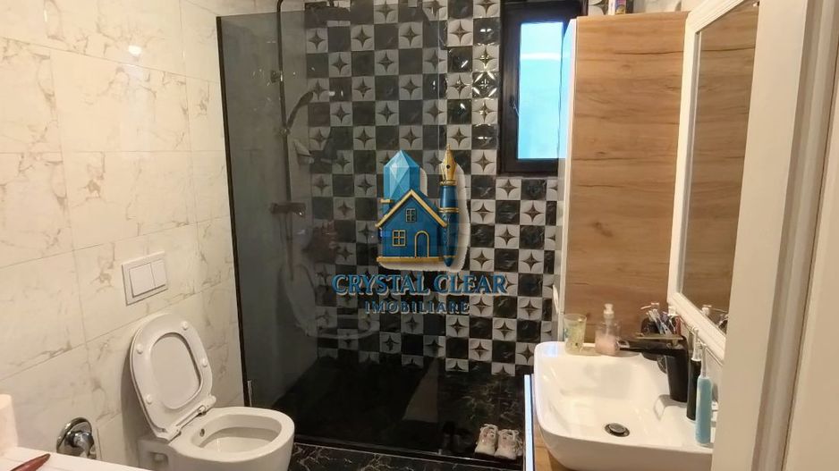 Casă 4 dormitoare și teren de 857 mp - zona Sântana de Mureș - Poză 7