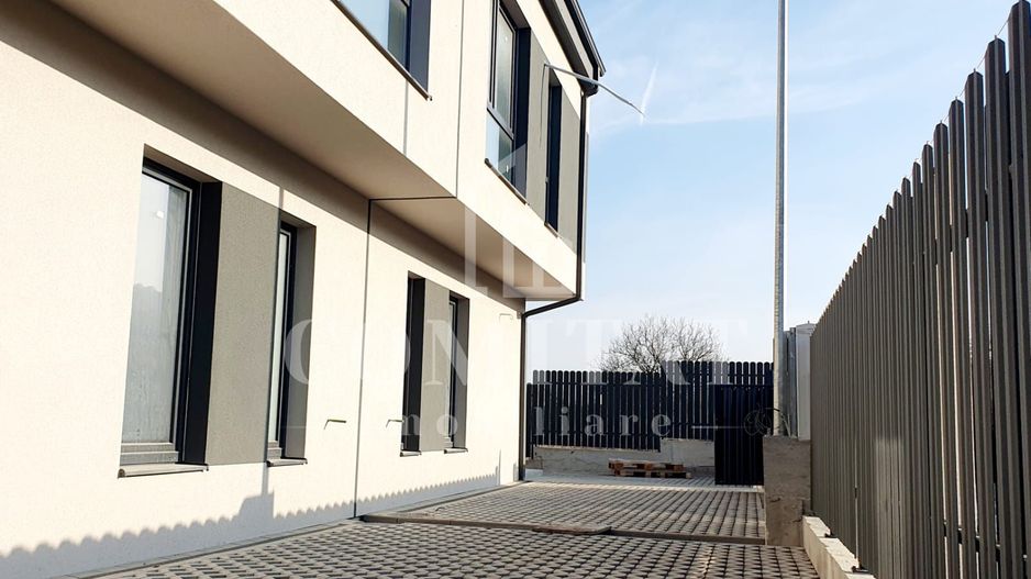 Case cuplate cu teren generos Chinteni - Poză 7