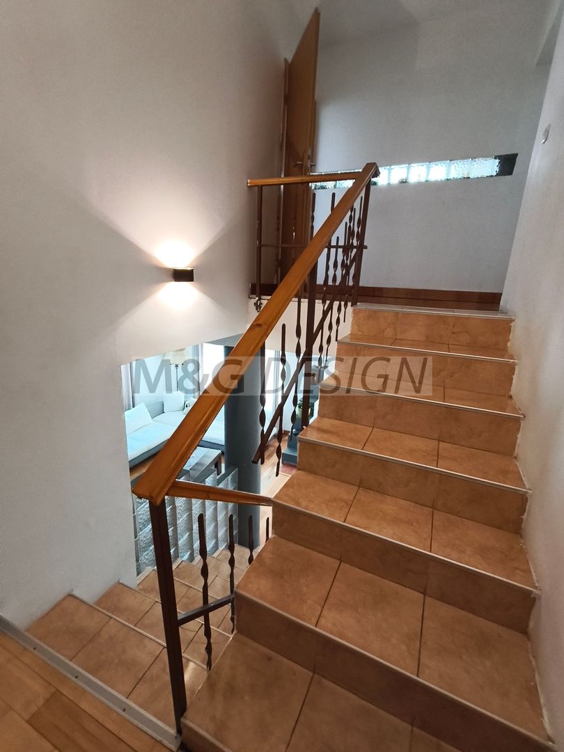 Casă individuală spațioasă cu garaj și curte generoasă – Ghiroda - Poză 46