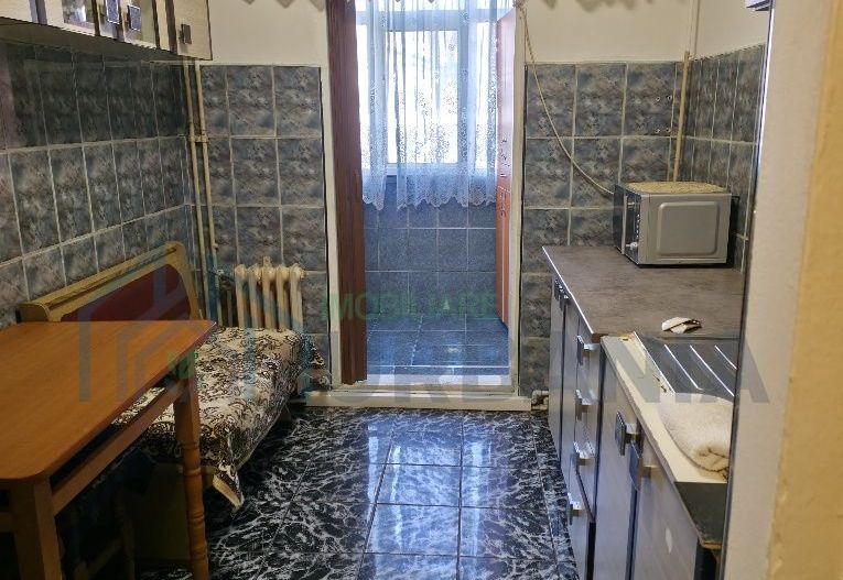 Închiriez apartament 2 camere decomandat - Poză 3