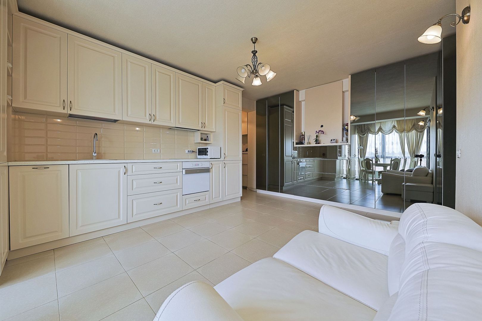 Apartament mobiliat si utilat - zona Semicentrala - Poză 2