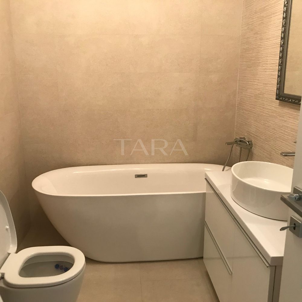 Apartament modern cu 2 camere, 52 mp, parcare, Zona Sub Cetate. - Poză 7