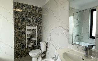 Casă / Vilă cu 4 camere de închiriat - Dezmir - Poză 13