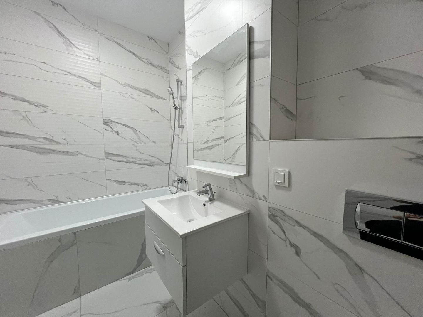 Apartament 2 cam, cu gradina proprie- Pipera Plaza- First Estates - Poză 6